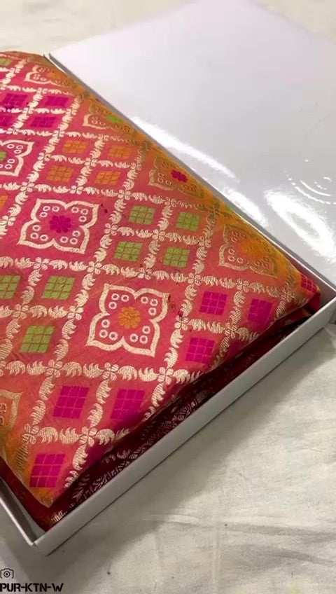 Dual Tone Pink Banarasi Handloom Pure Katan Silk Meenakari Saree with Gold Zari Weaving and Silk Mark Certification