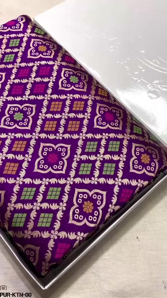 Dual Tone Purple Banarasi Handloom Pure Katan Silk Meenakari Saree with Gold Zari Weaving and Silk Mark Certification