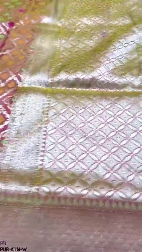 Dual Tone Pink Banarasi Handloom Pure Katan Silk Meenakari Saree with Gold Zari Weaving and Silk Mark Certification