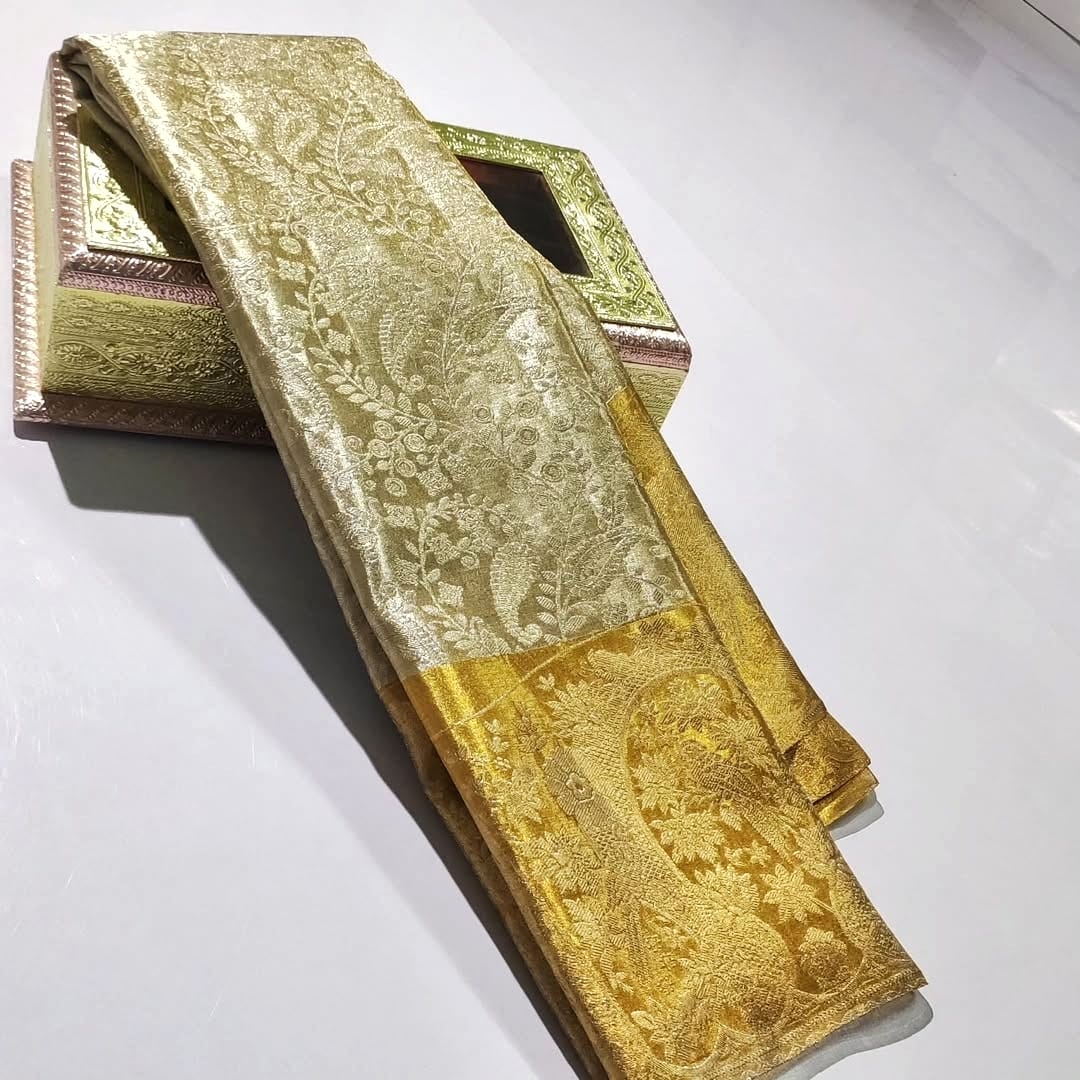Ivory & Gold Kanchipuram Handloom Tissue Brocade Bridal Silk Saree