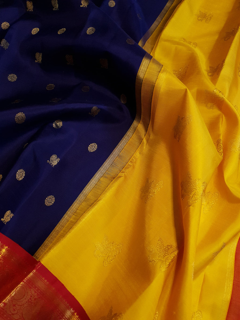 Royal Blue Kanchipuram Handloom 3G Gold Korvai Silk Ganga Jamuna Saree with traditional buttas and dual-color borders.