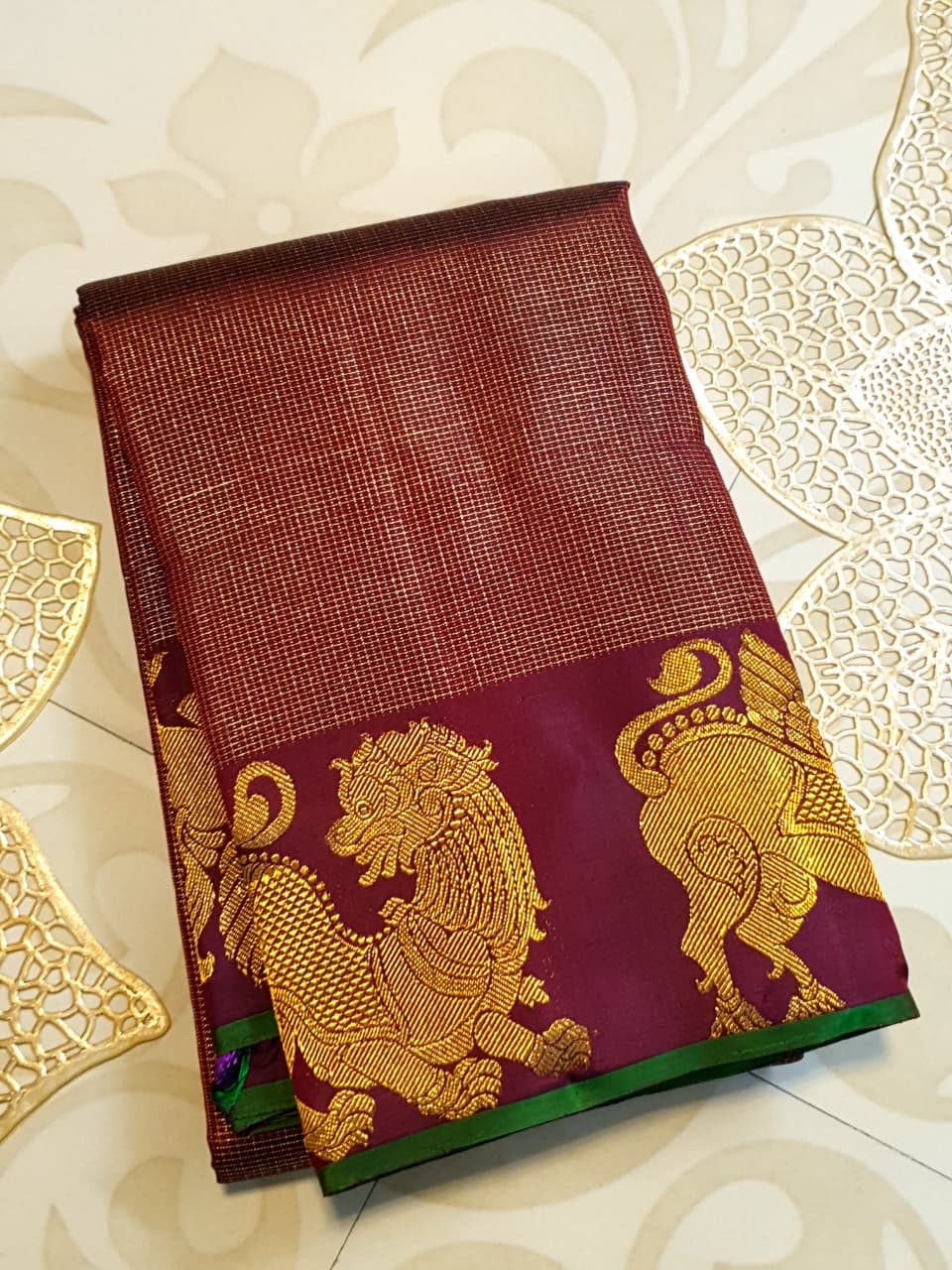 Maroon Kanchipuram Handloom 2G Gold Pattu Silk Saree