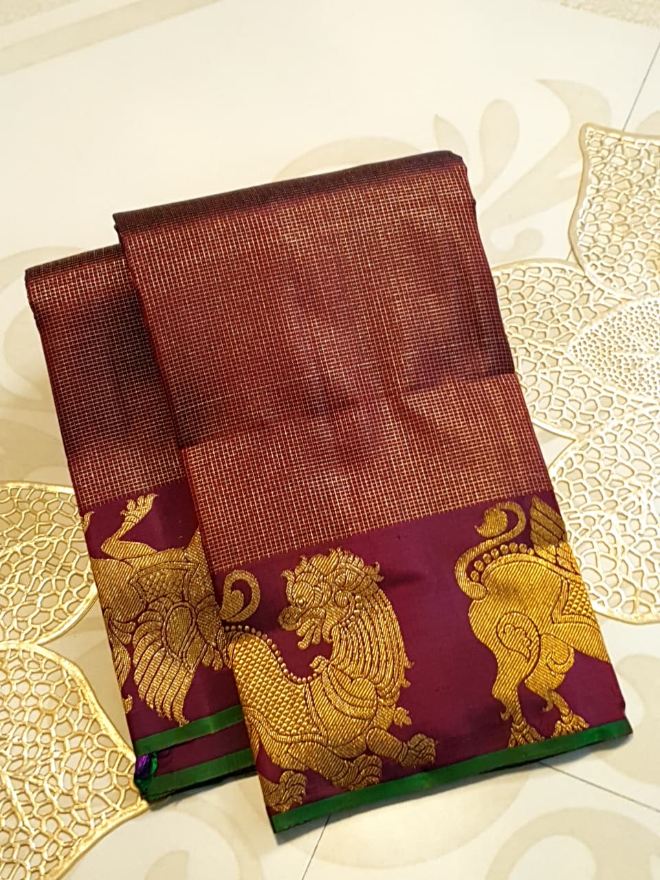 Maroon Kanchipuram Handloom 2G Gold Pattu Silk Saree