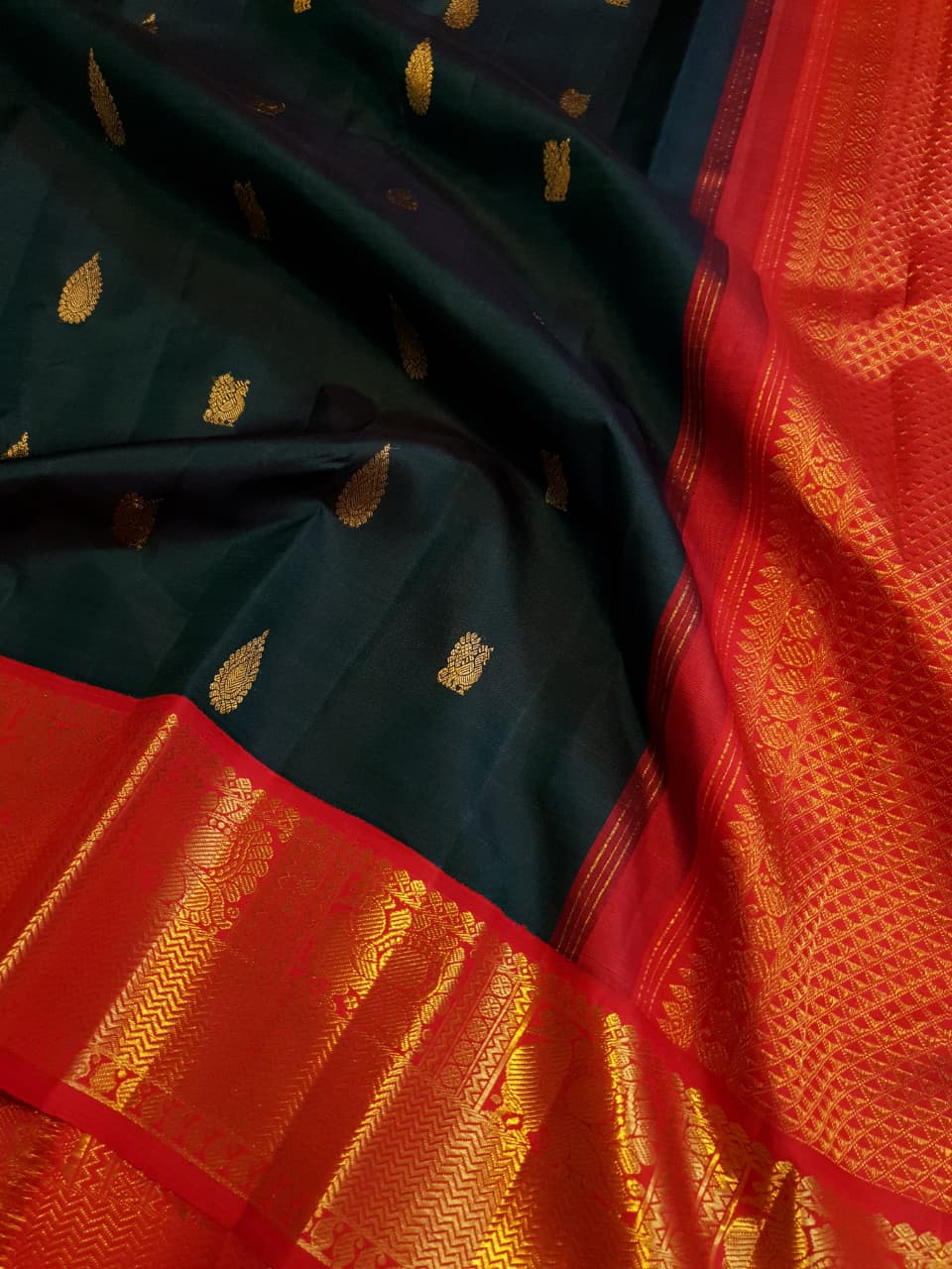 Green Kanchipuram Handloom 2G Gold Pattu Silk Saree