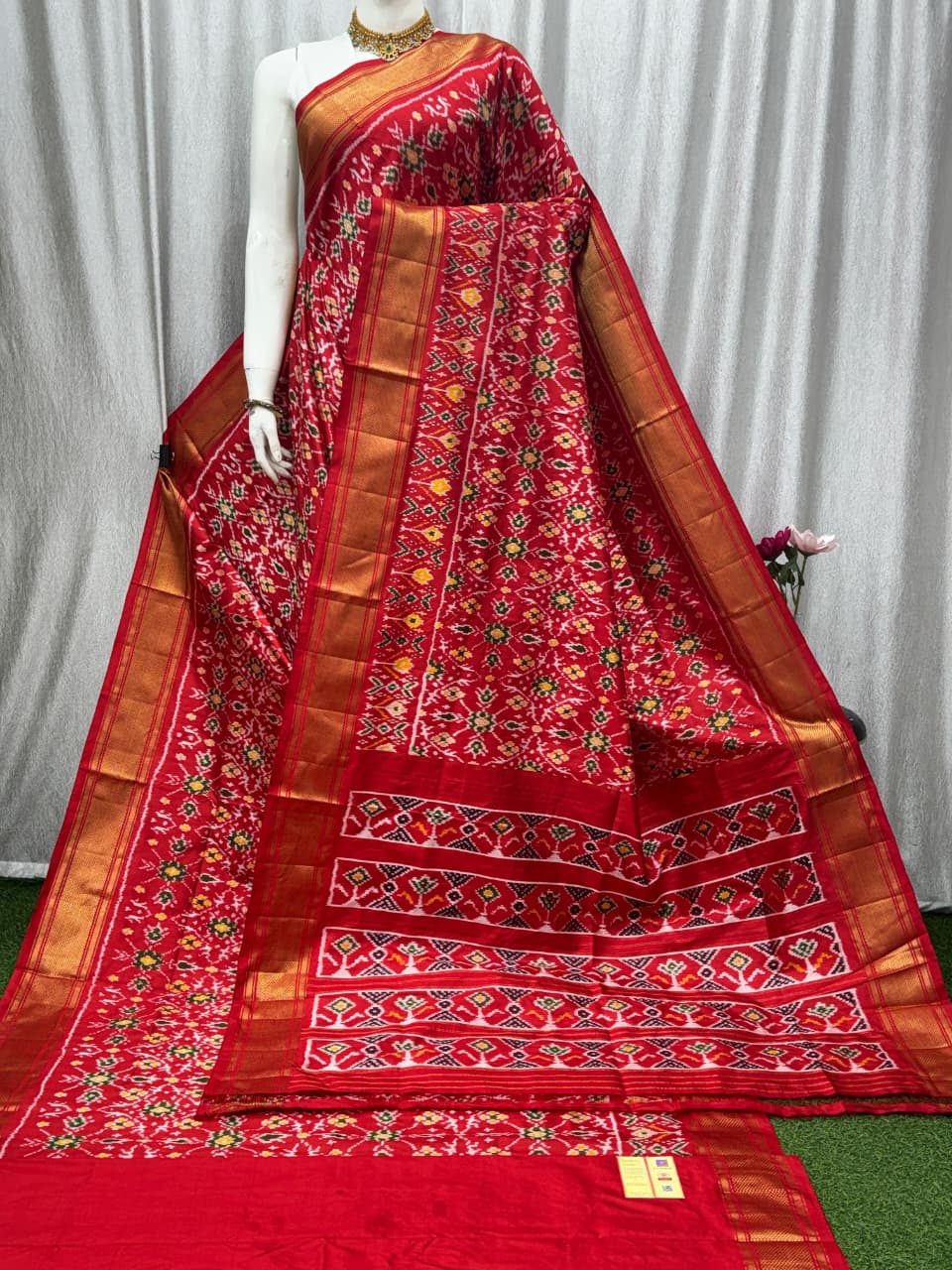 Silk Mark Certfied Pochampally Handloom Ikkat/Ikat Patola Silk Sarees