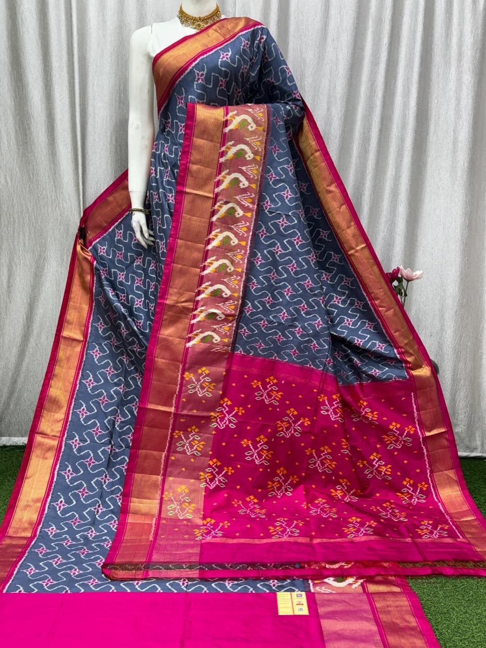 Silk Mark Certfied Pochampally Handloom Ikkat/Ikat Patola Silk Sarees