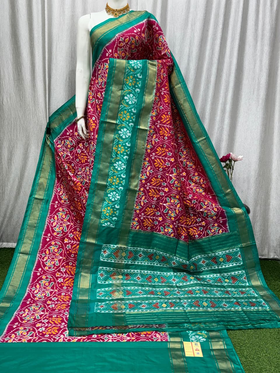 Silk Mark Certfied Pochampally Handloom Ikkat/Ikat Patola Silk Sarees