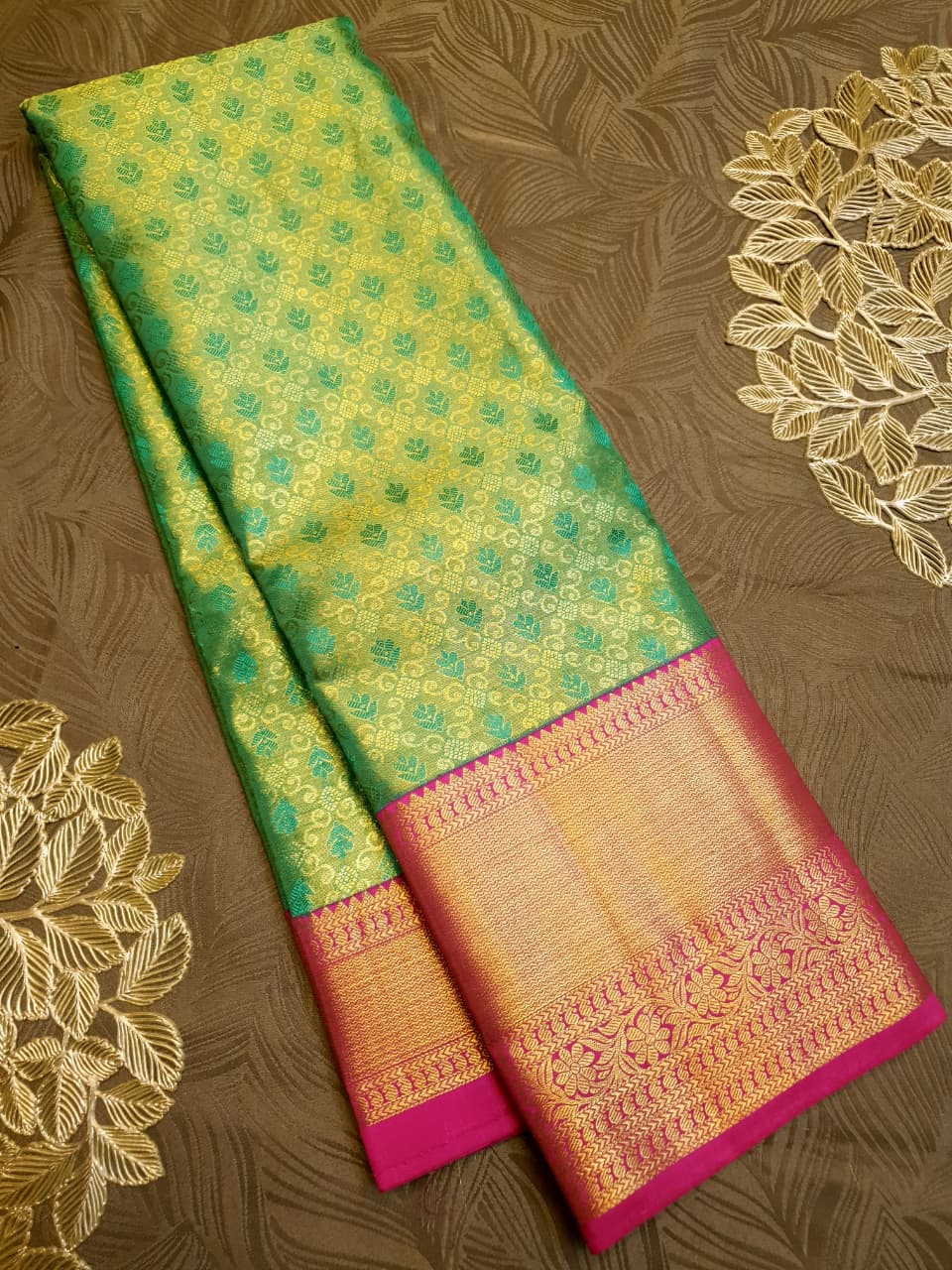 Lime Green Kanchipuram Handloom 2G Gold Korvai Silk Saree
