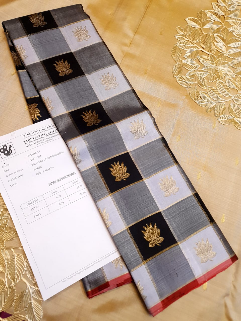 Black & White Kanchipuram Handloom 3G Pure Gold Pattu Silk Saree