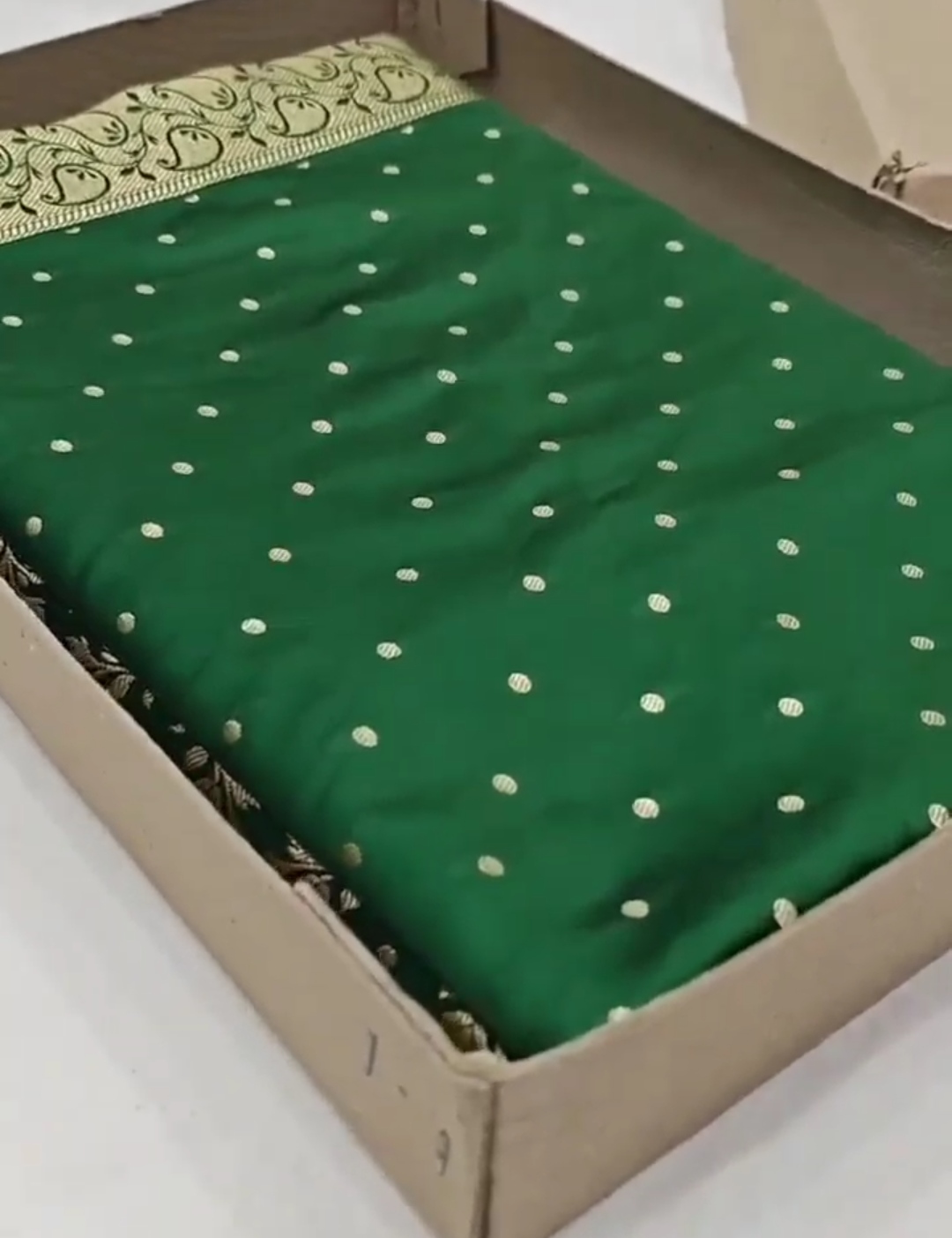 Green Banarasi Mashru Soft Silk Saree