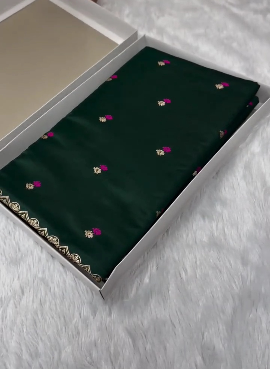 Dark Green Banarasi Mashru Soft Silk Saree