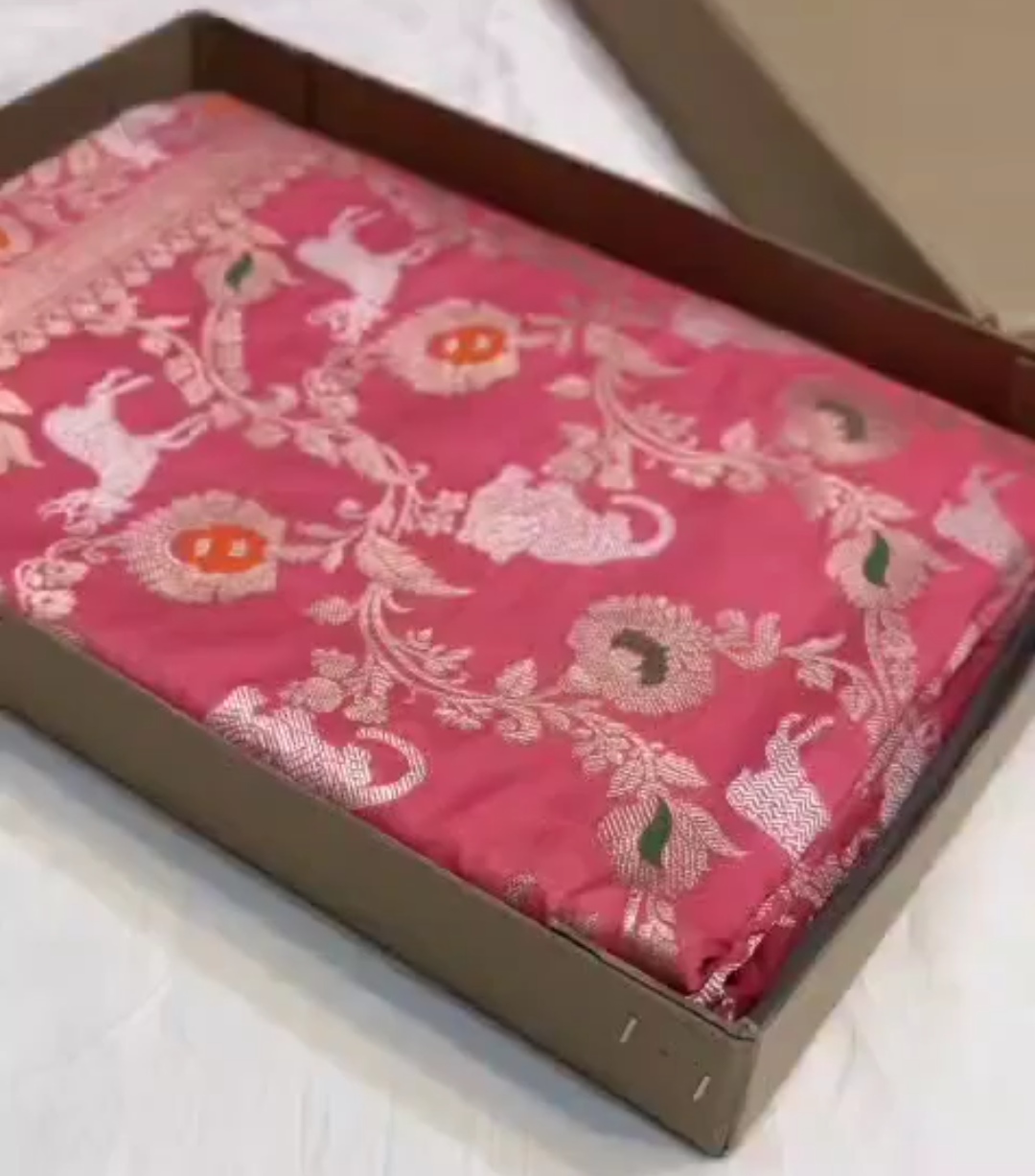 Dark Pink Banarasi Handloom Katan Silk Shikargah Meenakari Saree