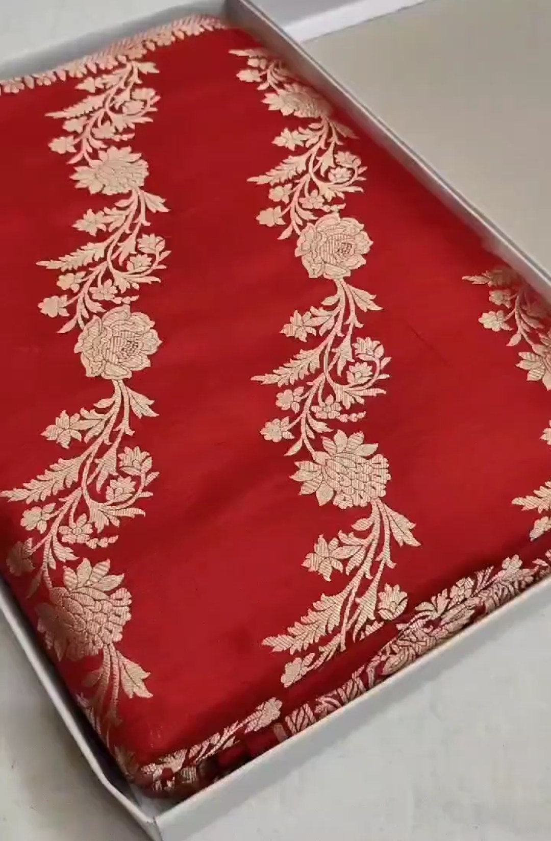 Red Banarasi Handloom Katan Silk Saree