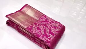 Magenta Kanchipuram/Kanjivaram Handloom Gold Zari Meenakari Brocade Bridal Silk Sarees