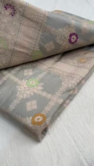 Grey Banarasi Handloom Pure Katan Silk Meenakari Checks Heavy Pallu Cutwork Saree