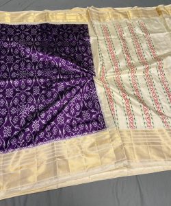 Silk Mark Certified Purple and Off White Exclusive Pochampally Ikkat Pure Handloom Patola Design Pure Silk Saree